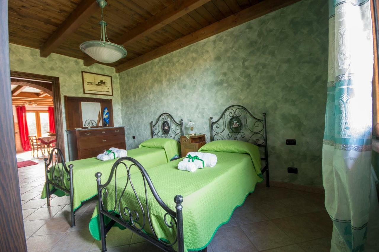 Casa Vacanza Il Mandorlo Domusnovas Eksteriør bilde