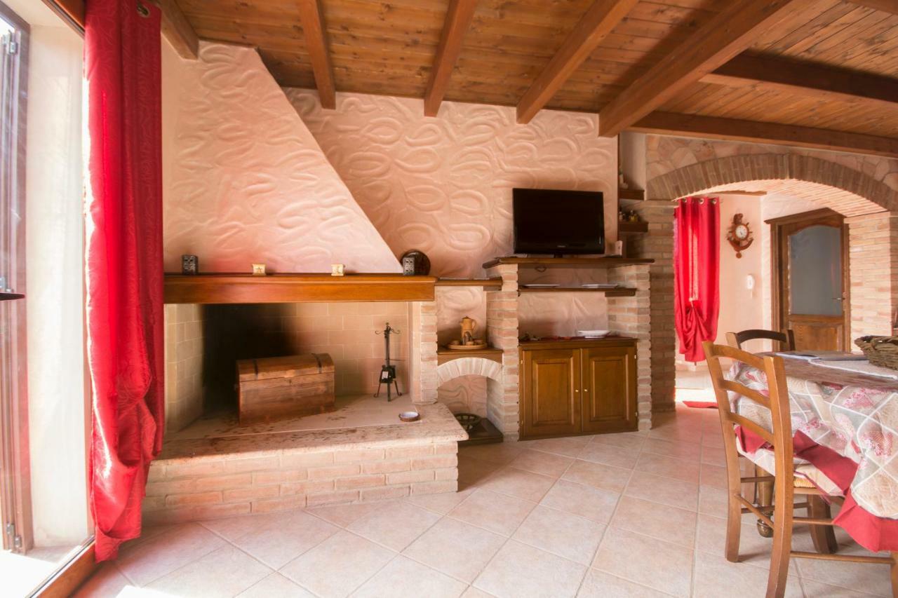 Casa Vacanza Il Mandorlo Domusnovas Eksteriør bilde