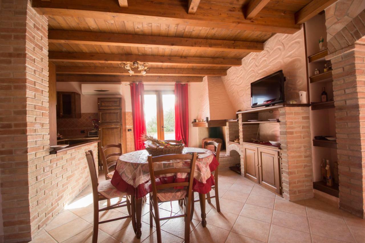 Casa Vacanza Il Mandorlo Domusnovas Eksteriør bilde