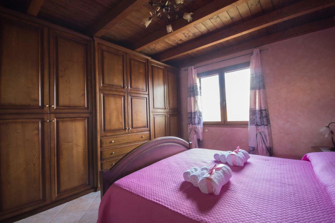 Casa Vacanza Il Mandorlo Domusnovas Eksteriør bilde